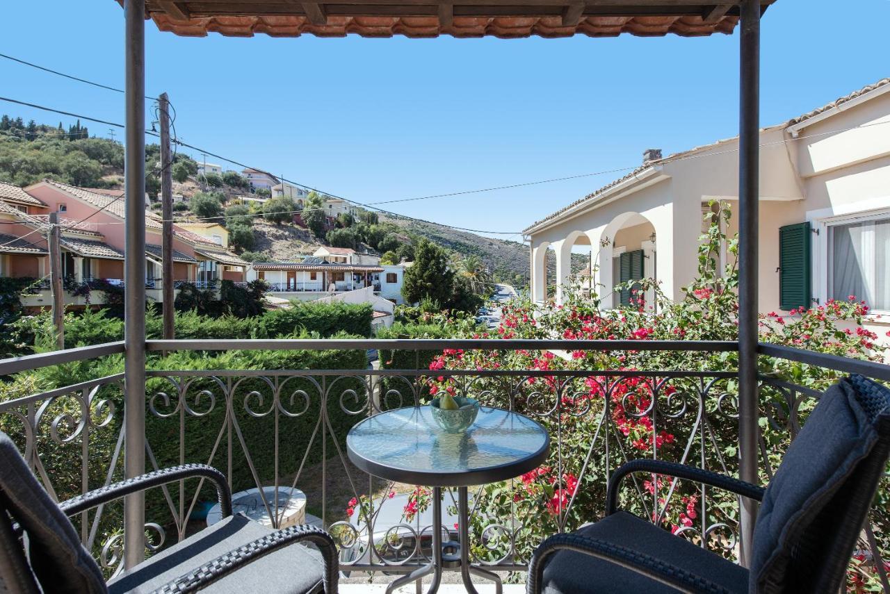 Tati Apartment Kassiopi Bagian luar foto