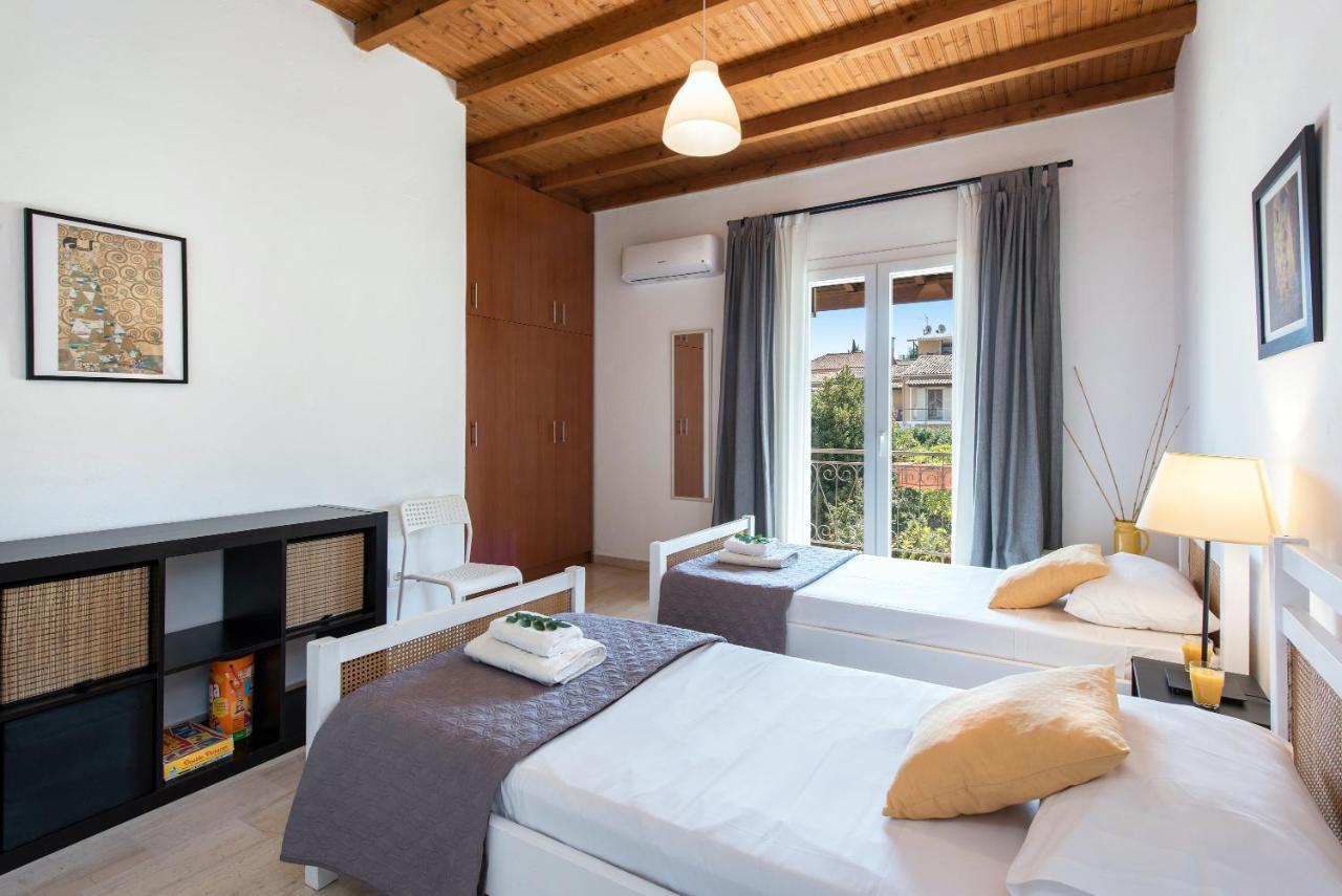 Tati Apartment Kassiopi Bagian luar foto