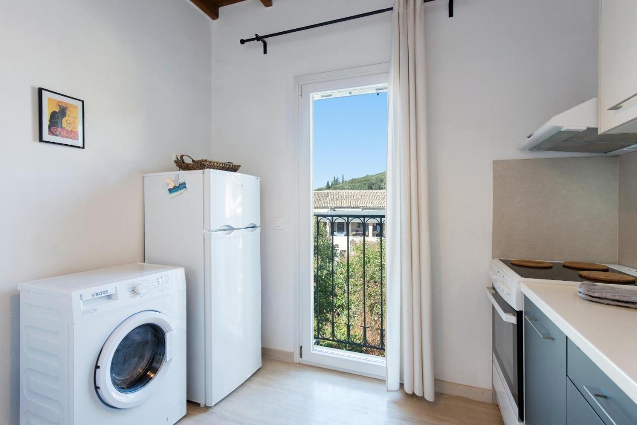 Tati Apartment Kassiopi Bagian luar foto